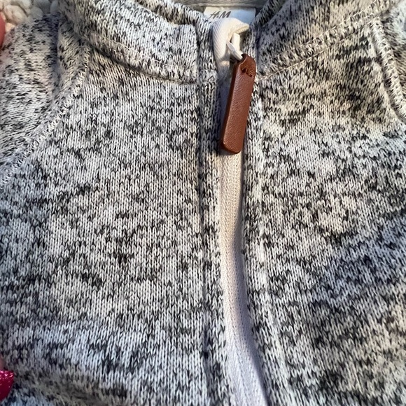 H&M zip up - Picture 2 of 3
